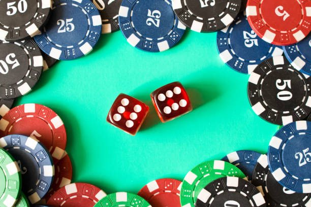 555slot ဂိမ်းလော်ဘီ APP မိုဘိုင်းဖုန်းဖြင့် Slots Live Casino ကစားနေသောမြန်မာ ကစားသမားပုံ